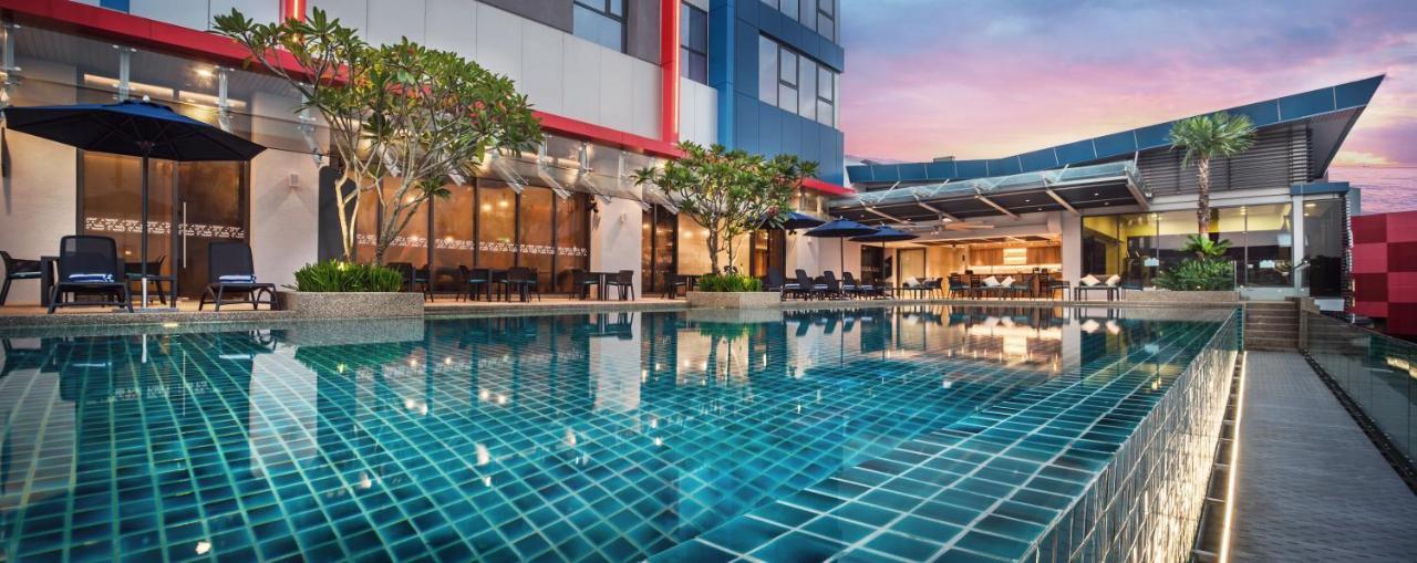 Sunway Hotel Big Box ヌサジャヤ エクステリア 写真