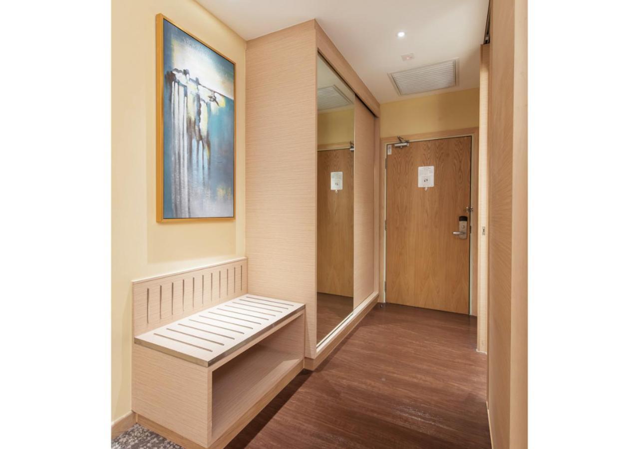 Sunway Hotel Big Box ヌサジャヤ エクステリア 写真